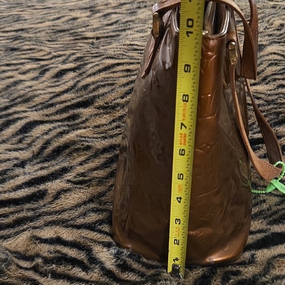 Authentic LV Vernis Zip Top Tote